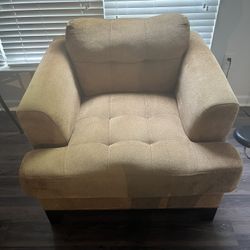 Selling Furniture( Moving Out)