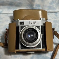 Vintage DEJUR D-1 35MM FILM VIEWFINDER CAMERA AND CASE