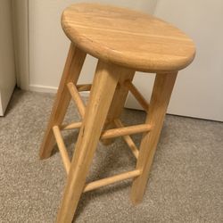 24 in.ROUND TOP  Natuaral Counter Stool