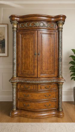 Traditional Media Armoire / Entertainment Center