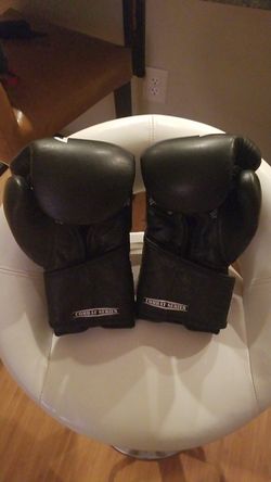 Boxing gloves