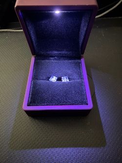💎 FOR SALE – 6mm Princess Cut Moissanite Stud Earrings 💎