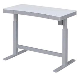 Nail desk