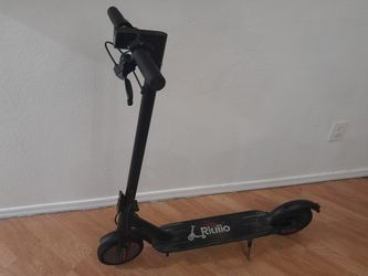 Riuiio G01S Electric Scooter (FLEXIBLE PRICE)
