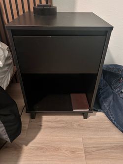 2 Bedroom nightstands