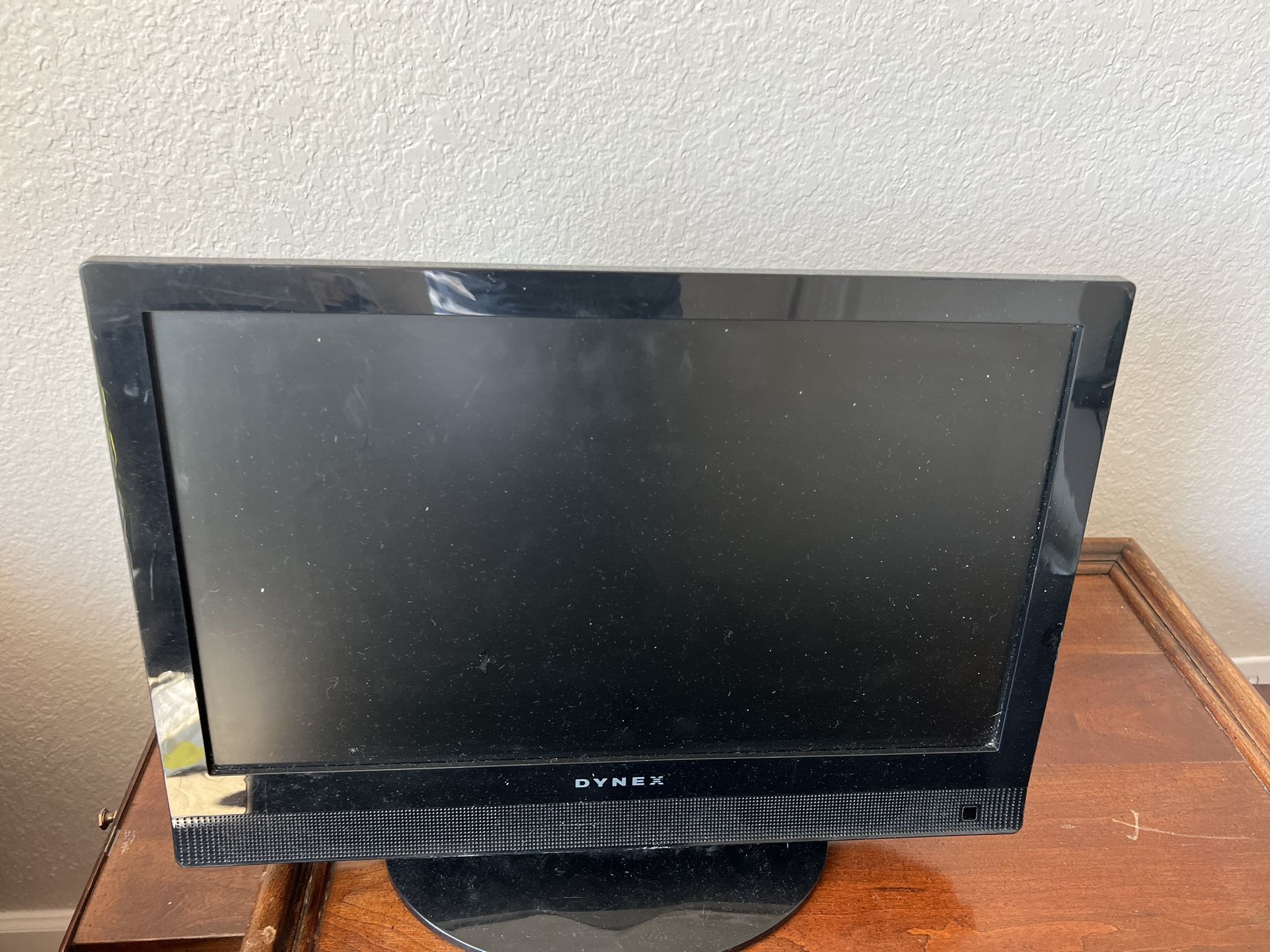 19” Flat Screen TV Gaming Monitor