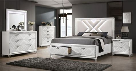 Brand New White 4pc Queen Bedroom Set (Available in California & Eastern King)