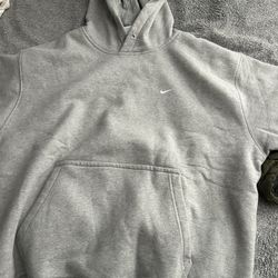 grey nike hoodie 