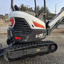2023.  E26 Mini Excavator bobcat 