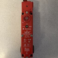 Allen-Bradley Guardmaster 440G-MT  Guardlock Switch