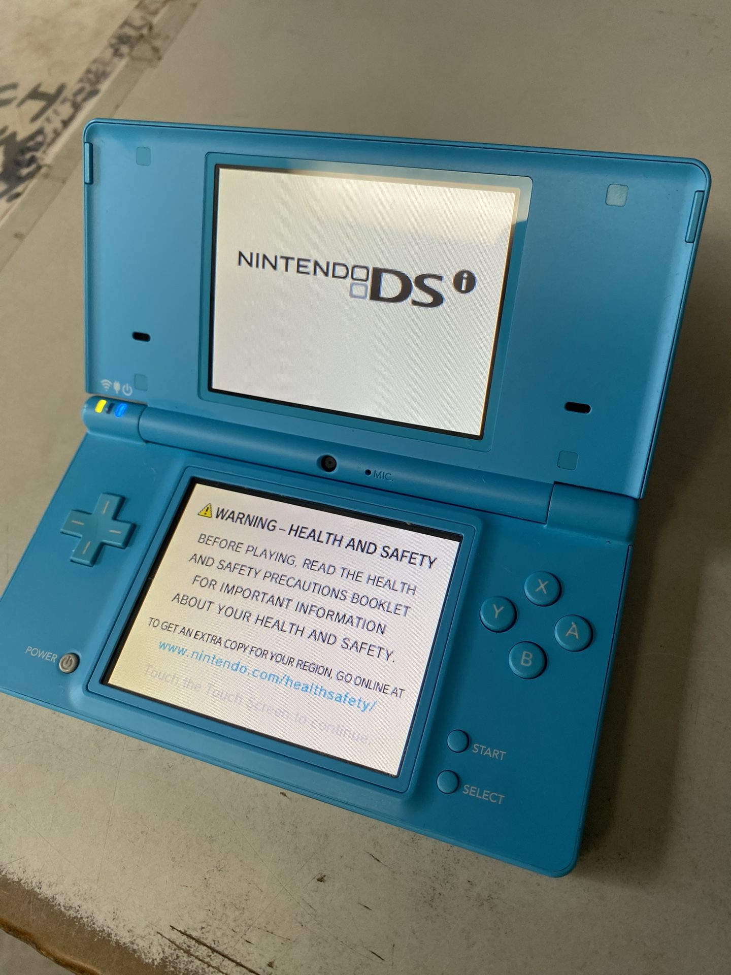 Nintendo DSI