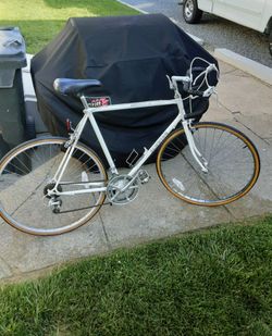 Vintage Schwinn Road Bike