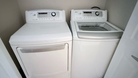 LG Washer and Dryer Set