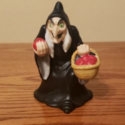Disney's Snow Whites"s Hag Figurine 