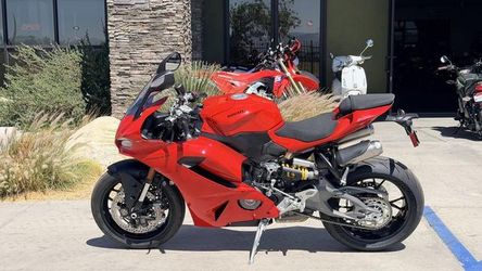 2025 Ducati Panigale V2