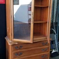 ANTIQUE MAPLE CABINET 