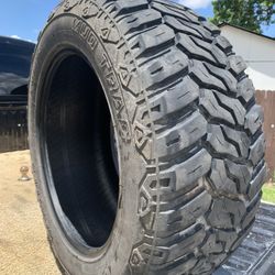 37/13.5R22 