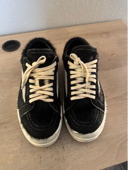 Mulehair Rick Own Vans