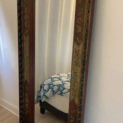 Great talk mirror with unique Asian design