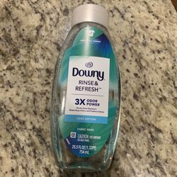 Downy RINSE & REFRESH Laundry Odor Remover and Fabric Softener, Cool Cotton 25.5 Oz