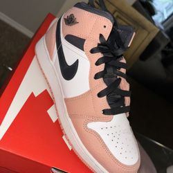 Jordan 1 mid 