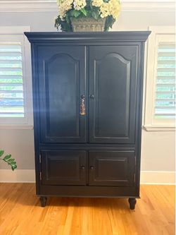 Wood armoire