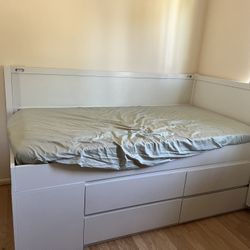 Pottery Barn Twin Bed