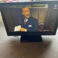 40” TV