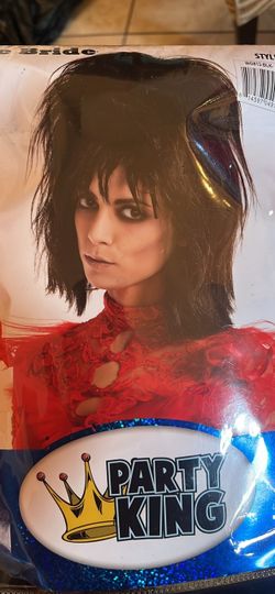 Halloween Lidia Beetlejuice dress and wig