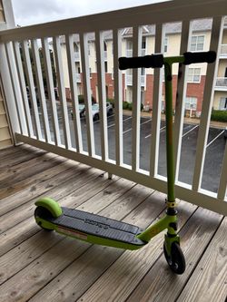 Kids E90 Razor Electric Scooter Green!