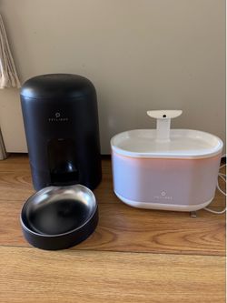 Pet feeder and water fountain