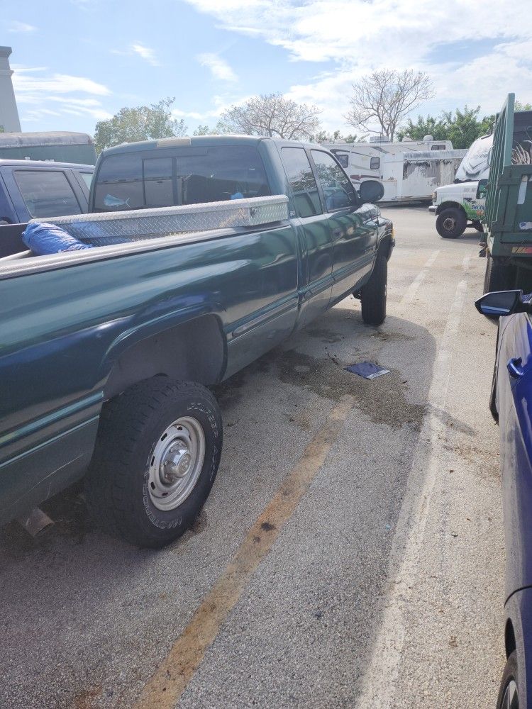 1999 Dodge Ram 2500