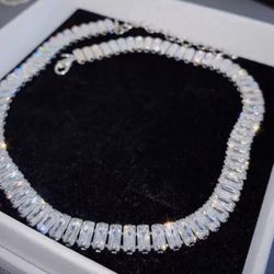 Choker Style Silver And Cz Stones Necklace 