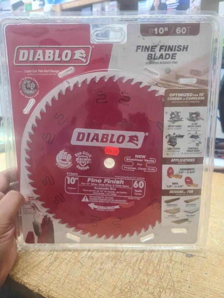 Diablo Fine Finish Saw Blade for Wood - Ultra-Smooth Cuts, 60 Hi-ATB Teeth, 10" Diameter, .098" Kerf, 5/8" Arbor - D1060X