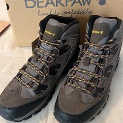 Bearpaw Tallac Hiking boots, Brand New/In Box