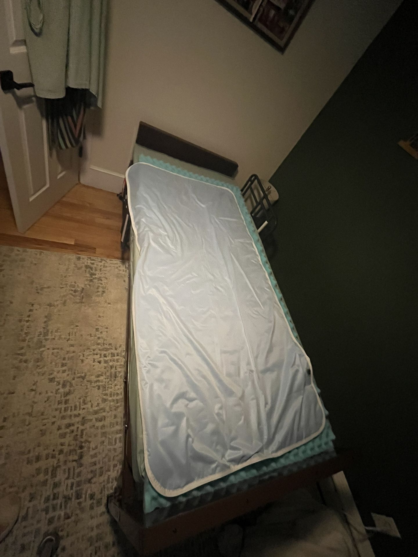 Fully Electric Hospital Bed