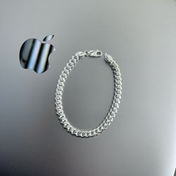 Silver Cuban Link Bracelet 8”