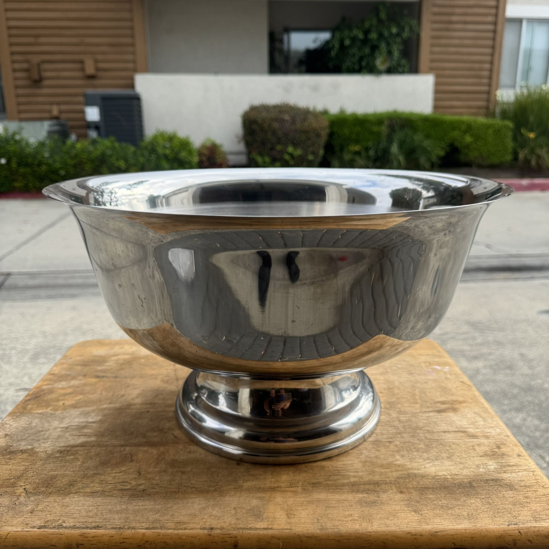 Used Metal Beverage/Ice Tub