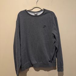 Nike crewneck men's sweater-shirt size XL