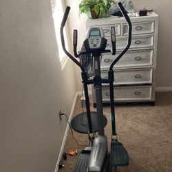 Golds Gym Elliptical 