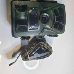 Brand New 4K 20MP Trail Camera + Strap, New 