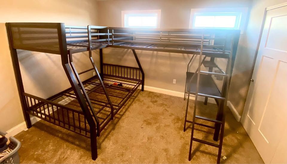 Bunk Bed (3 Bed w/ Desk)