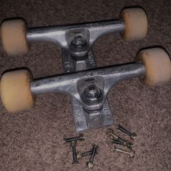Lmk For Thunder Trucks with Formula Wheels & Hardware, Still is in Great Condition!!