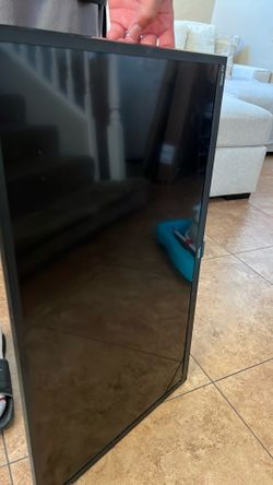 Roku smart tv  32 inches