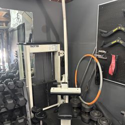 Cybex Galileo Lat Pulldown with 420 Lb Stack & MAG Grips