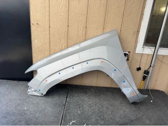 2016 2017 2018 2019 2020 2021 2022 2023 TOYOTA TACOMA LEFT SIDE FENDER OEM USED