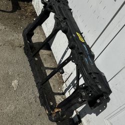 Radiador Support Mazda 3 14-18