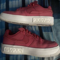 WMNS NIKE AIR FORCE 1 FONTANKA ARCHAEO PINK SZ 8