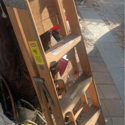 4’ Ladder 