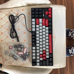 Magegee Clickity Clackity Keyboard With Light Up Keys